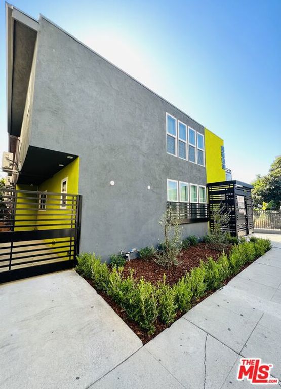 6244 De Longpre Avenue 10, Los Angeles, CA 90028
