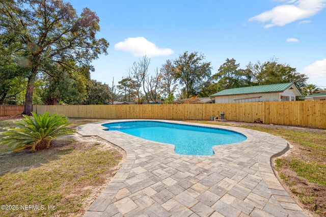 7944 GUERAD Drive N, Jacksonville, FL 32210