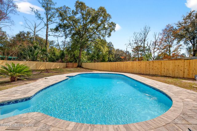 7944 GUERAD Drive N, Jacksonville, FL 32210