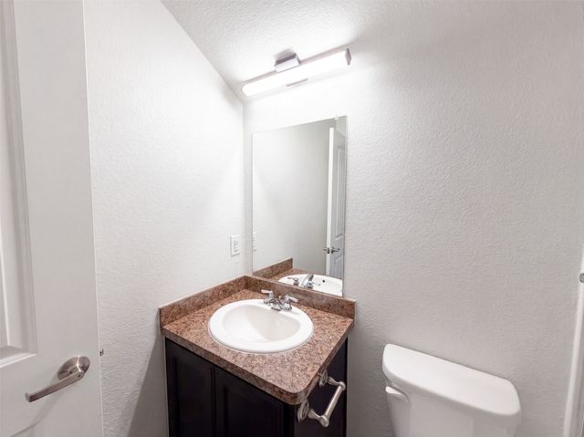 625 River Rock Drive, Azle, TX 76020