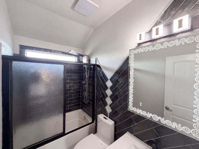 625 River Rock Drive, Azle, TX 76020