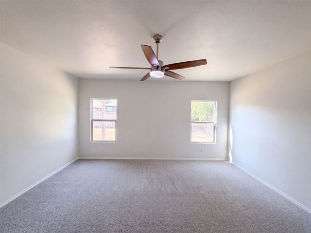 625 River Rock Drive, Azle, TX 76020