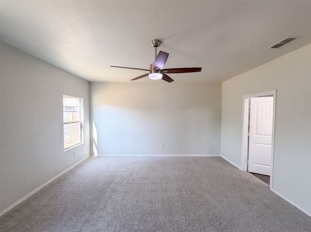625 River Rock Drive, Azle, TX 76020