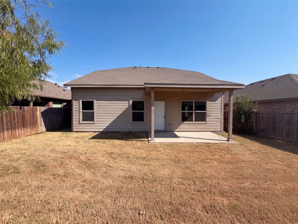 625 River Rock Drive, Azle, TX 76020 — photo 5
