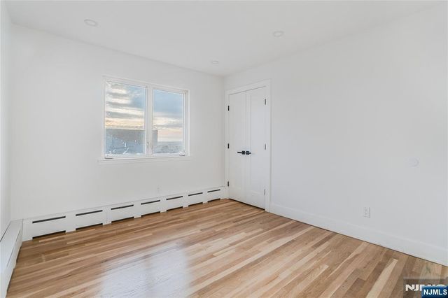 100 Harwood Terrace, Palisades Park, NJ 07650