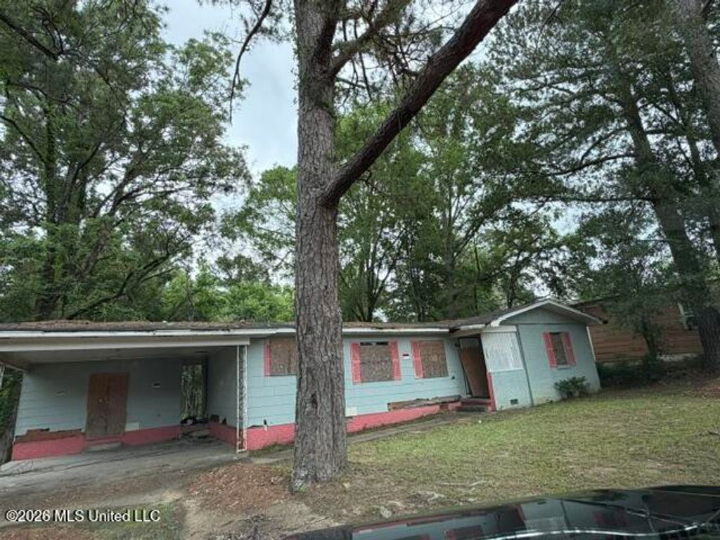 744 W Mcdowell Road, Jackson, MS 39204