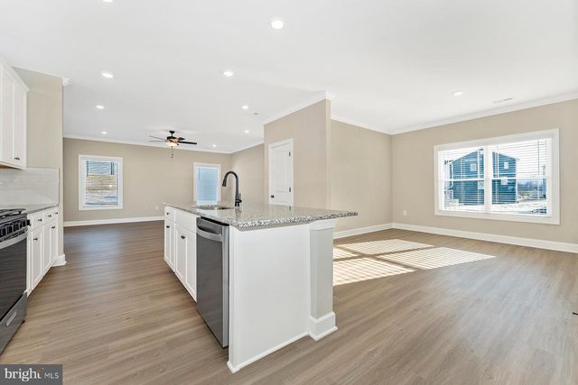 512 ABIGAIL AVE, Waynesboro, PA 17268