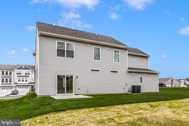 512 ABIGAIL AVE, Waynesboro, PA 17268