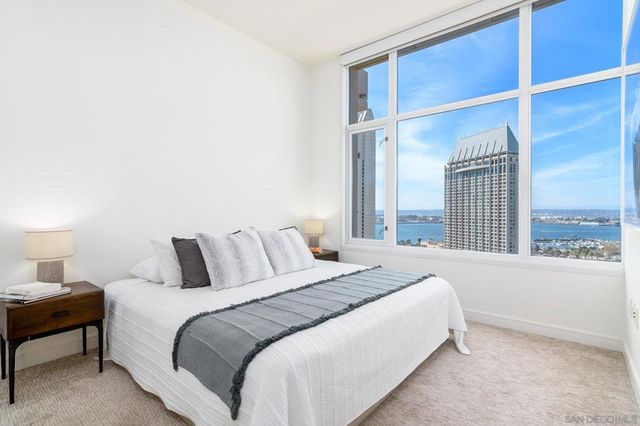 550 Front St. 1808, San Diego, CA 92101