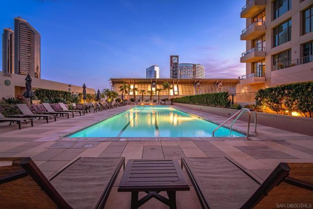 550 Front St. 1808, San Diego, CA 92101