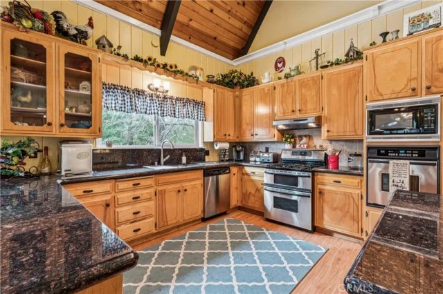 200 Birchwood, Lake Arrowhead, CA 92352