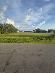 2724 NW 11th ST, Cape Coral, FL 33993