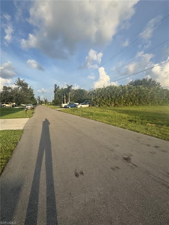 Image 10 of property listing at 2724 NW 11th ST, Cape Coral, FL 33993