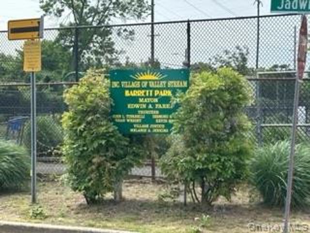 53 Edgeworth Street, Valley Stream, NY 11581