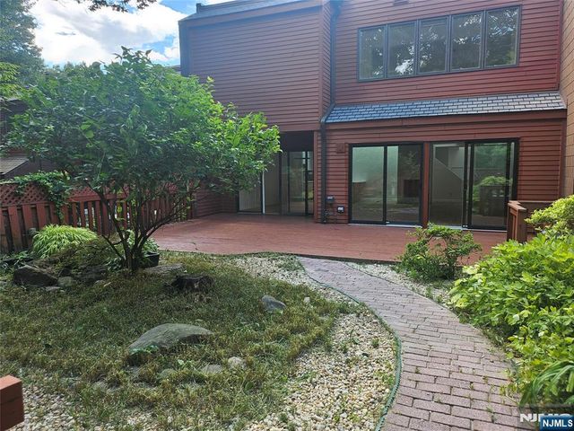 6 Old Quarry Road, Englewood, NJ 07631