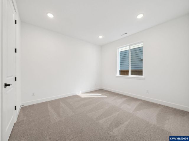 2137 Veneta Ave S Av S, Salem, OR 97306