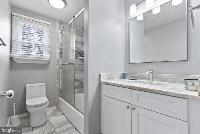 3 BIRCH AVE, Berlin, NJ 08009