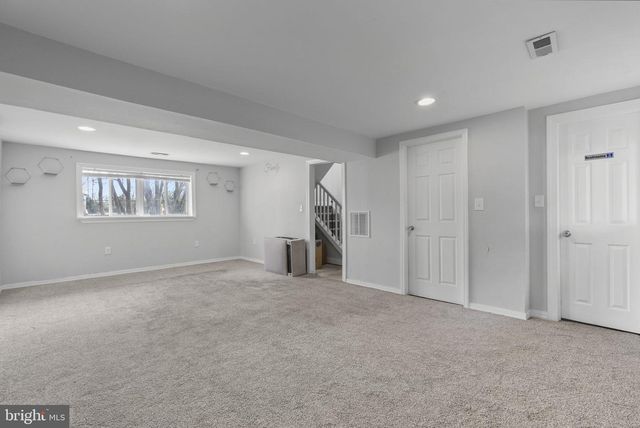 3 BIRCH AVE, Berlin, NJ 08009