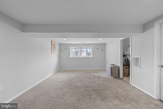 3 BIRCH AVE, Berlin, NJ 08009