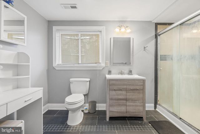 3 BIRCH AVE, Berlin, NJ 08009