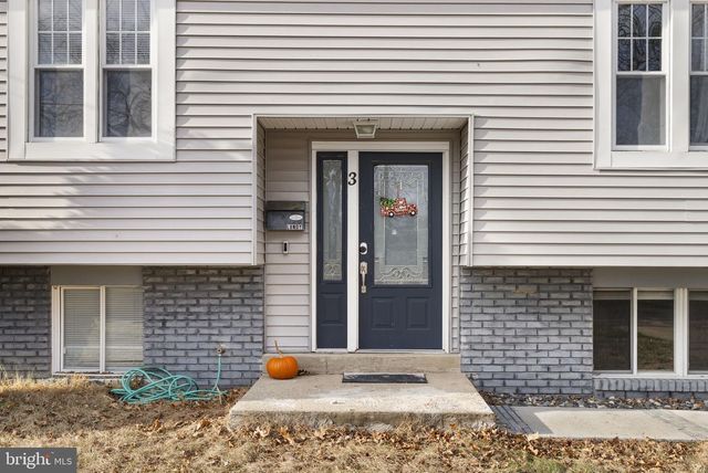 3 BIRCH AVE, Berlin, NJ 08009