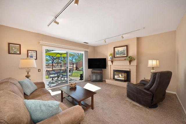 9709 Snowberry Way, Orangevale, CA 95662