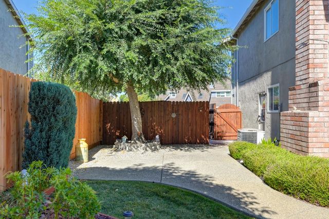 9709 Snowberry Way, Orangevale, CA 95662