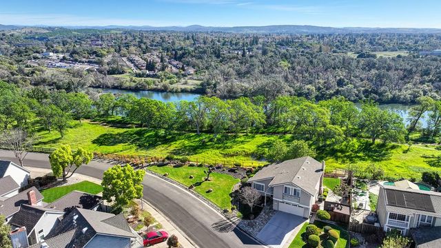 9709 Snowberry Way, Orangevale, CA 95662