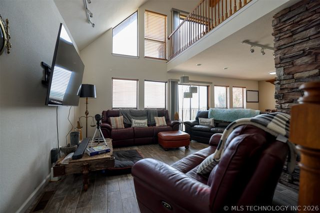 1424 S 262nd West Avenue, Sand Springs, OK 74063