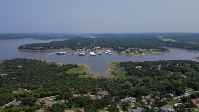 1424 S 262nd West Avenue, Sand Springs, OK 74063