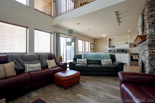 1424 S 262nd West Avenue, Sand Springs, OK 74063