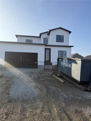 1615 38th Street SE, Cedar Rapids, IA 52403