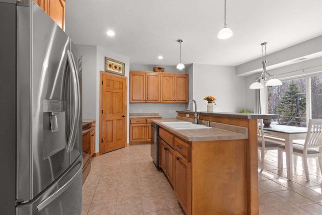 1124 HEYERDAHL HEIGHTS, Hobart, WI 54155