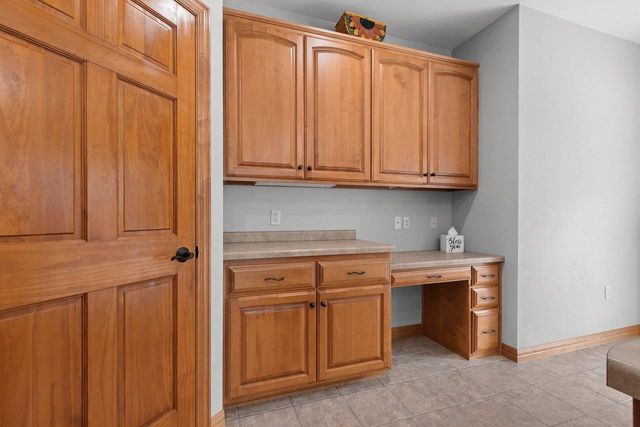 1124 HEYERDAHL HEIGHTS, Hobart, WI 54155