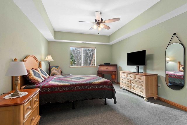 1124 HEYERDAHL HEIGHTS, Hobart, WI 54155