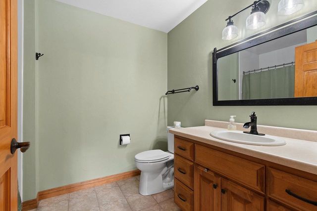 1124 HEYERDAHL HEIGHTS, Hobart, WI 54155