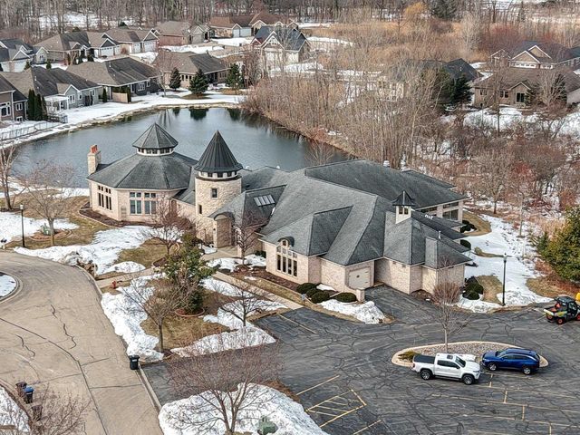 1124 HEYERDAHL HEIGHTS, Hobart, WI 54155