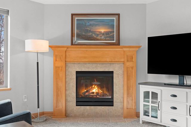 1124 HEYERDAHL HEIGHTS, Hobart, WI 54155