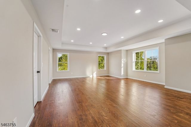 6 Chamberlain Ln, Mount Olive Twp., NJ 07828