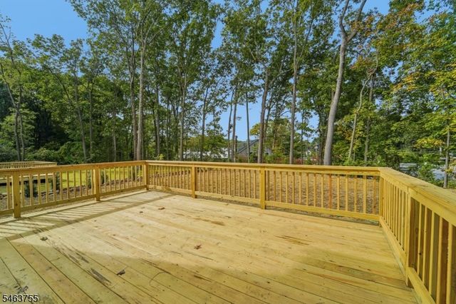 6 Chamberlain Ln, Mount Olive Twp., NJ 07828