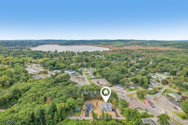 6 Chamberlain Ln, Mount Olive Twp., NJ 07828