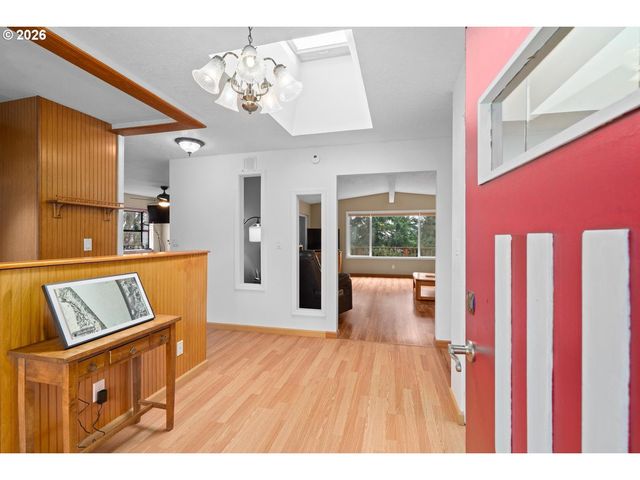 630 SKY Ln, Forest Grove, OR 97116