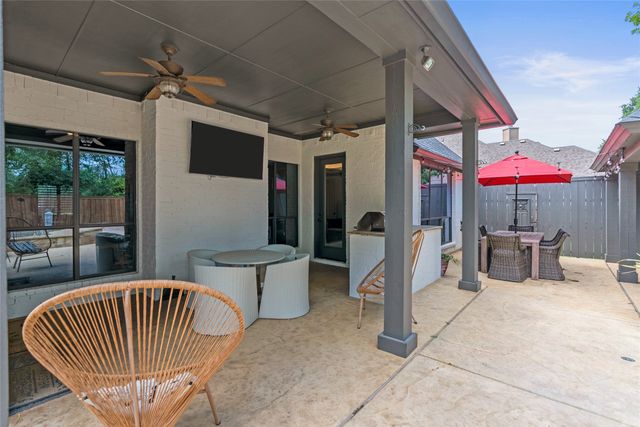 110 Red Oak Drive, Krugerville, TX 76227