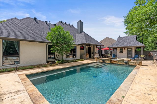 110 Red Oak Drive, Krugerville, TX 76227