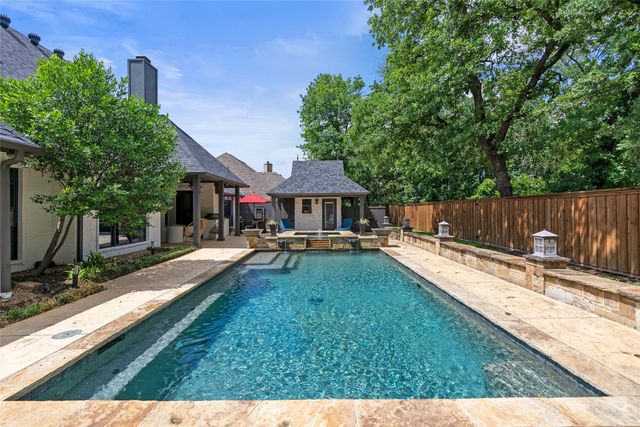 110 Red Oak Drive, Krugerville, TX 76227