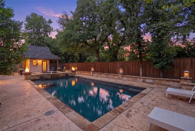 110 Red Oak Drive, Krugerville, TX 76227