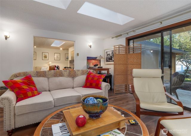 126 Leslie Lane, Sequim, WA 98382