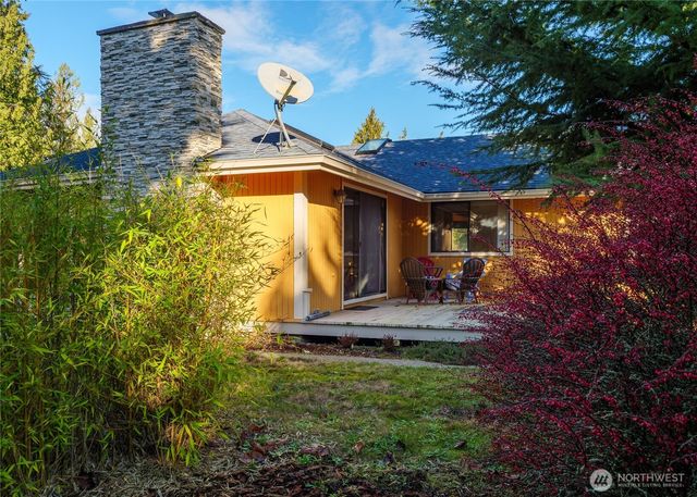 126 Leslie Lane, Sequim, WA 98382