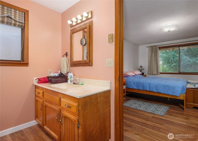 126 Leslie Lane, Sequim, WA 98382