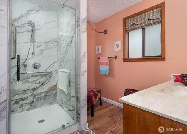 126 Leslie Lane, Sequim, WA 98382